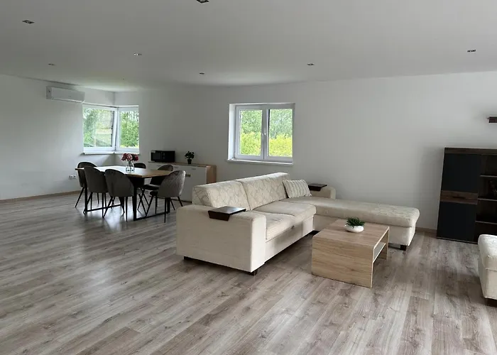 Διαμέρισμα Riverside *